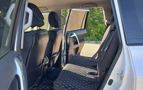 Toyota Land Cruiser Prado 150 рестайлинг 2, 2021 год, 7 800 000 рублей, 5 фотография