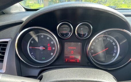 Opel Astra J, 2010 год, 700 000 рублей, 6 фотография