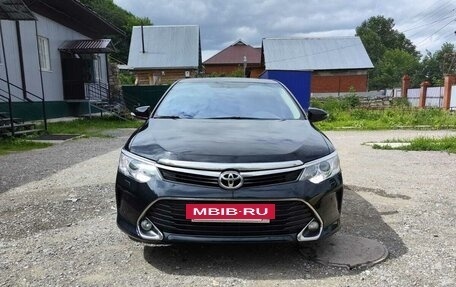 Toyota Camry, 2016 год, 2 350 000 рублей, 2 фотография