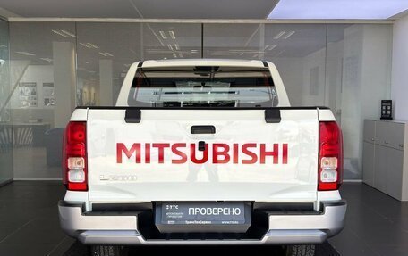 Mitsubishi L200, 2024 год, 4 300 000 рублей, 7 фотография