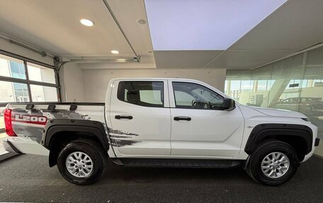 Mitsubishi L200, 2024 год, 4 300 000 рублей, 5 фотография