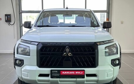 Mitsubishi L200, 2024 год, 4 300 000 рублей, 2 фотография