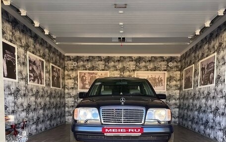Mercedes-Benz E-Класс, 1995 год, 2 500 000 рублей, 2 фотография