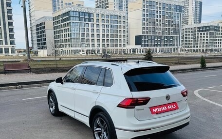Volkswagen Tiguan II, 2019 год, 3 300 000 рублей, 6 фотография
