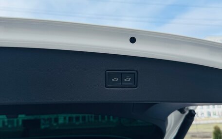 Volkswagen Tiguan II, 2019 год, 3 300 000 рублей, 23 фотография