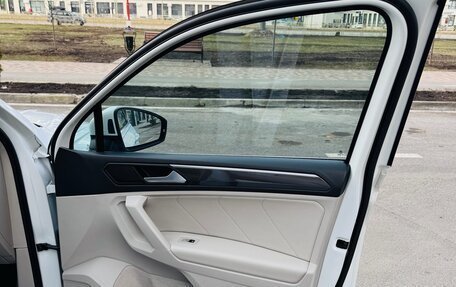 Volkswagen Tiguan II, 2019 год, 3 300 000 рублей, 26 фотография
