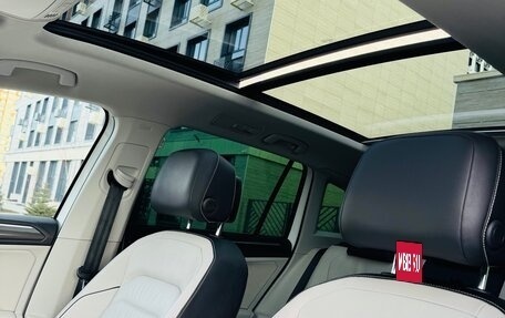 Volkswagen Tiguan II, 2019 год, 3 300 000 рублей, 18 фотография