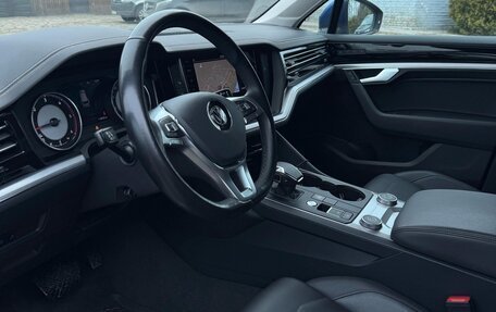 Volkswagen Touareg III, 2019 год, 4 460 000 рублей, 5 фотография