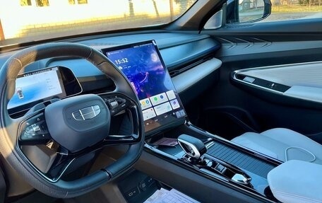 Geely Atlas, 2023 год, 2 450 000 рублей, 8 фотография