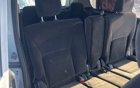 Nissan Serena III, 2009 год, 850 000 рублей, 9 фотография