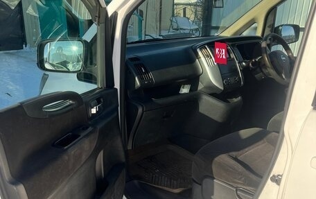 Nissan Serena III, 2009 год, 850 000 рублей, 6 фотография