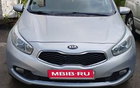 KIA cee'd III, 2013 год, 830 000 рублей, 2 фотография