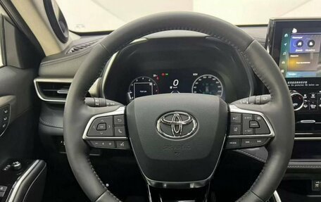 Toyota Highlander, 2025 год, 5 899 000 рублей, 13 фотография