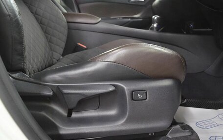 Toyota C-HR I рестайлинг, 2017 год, 1 730 000 рублей, 11 фотография