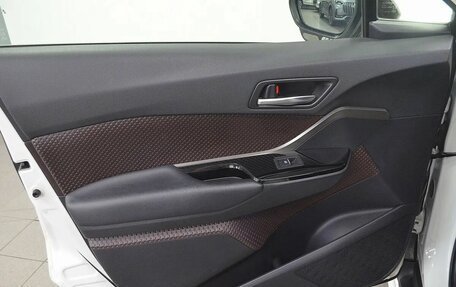Toyota C-HR I рестайлинг, 2017 год, 1 730 000 рублей, 25 фотография