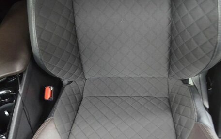 Toyota C-HR I рестайлинг, 2017 год, 1 730 000 рублей, 26 фотография