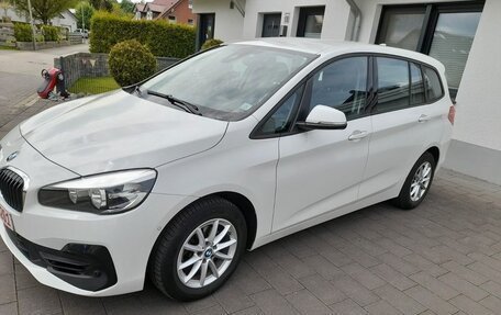 BMW 2 серия Grand Tourer F46 рестайлинг, 2019 год, 2 490 000 рублей, 10 фотография
