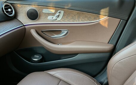 Mercedes-Benz E-Класс, 2020 год, 5 250 000 рублей, 16 фотография