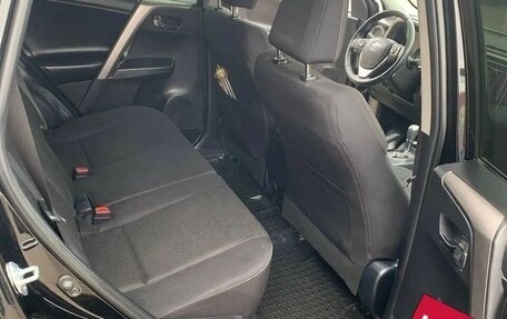 Toyota RAV4, 2018 год, 3 000 000 рублей, 4 фотография