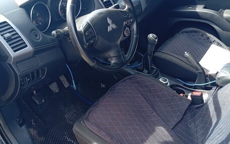 Mitsubishi Outlander III рестайлинг 3, 2011 год, 910 000 рублей, 6 фотография