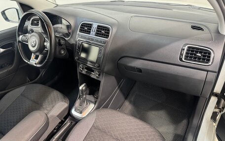 Volkswagen Polo VI (EU Market), 2018 год, 1 249 800 рублей, 3 фотография