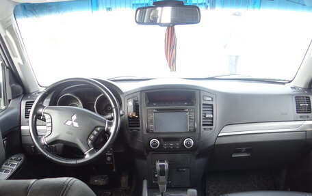 Mitsubishi Pajero IV, 2013 год, 1 550 000 рублей, 2 фотография