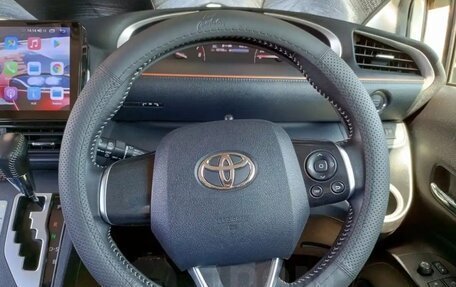 Toyota Sienta II, 2021 год, 1 780 000 рублей, 4 фотография