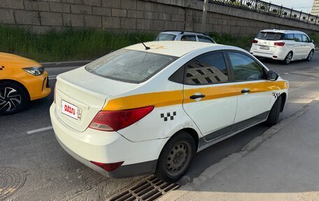 Hyundai Solaris II рестайлинг, 2015 год, 450 000 рублей, 15 фотография