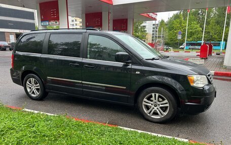 Chrysler Voyager IV, 2008 год, 1 300 000 рублей, 6 фотография