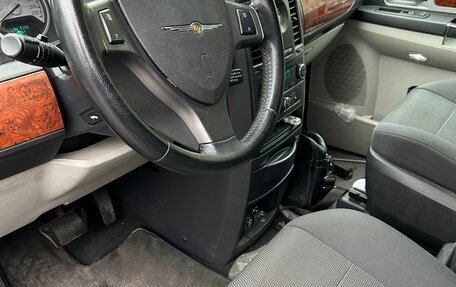 Chrysler Voyager IV, 2008 год, 1 300 000 рублей, 11 фотография