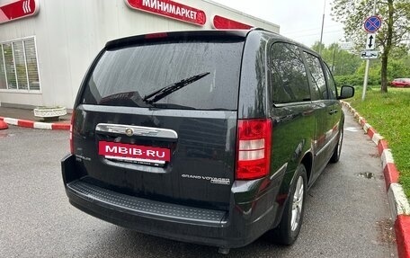 Chrysler Voyager IV, 2008 год, 1 300 000 рублей, 7 фотография