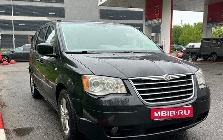 Chrysler Voyager IV, 2008 год, 1 300 000 рублей, 3 фотография