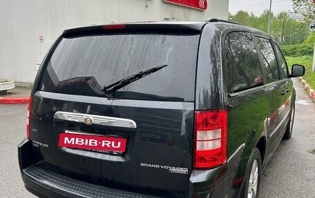 Chrysler Voyager IV, 2008 год, 1 300 000 рублей, 8 фотография