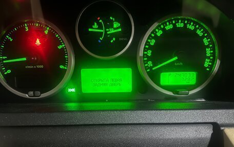 Land Rover Discovery III, 2008 год, 1 400 000 рублей, 17 фотография