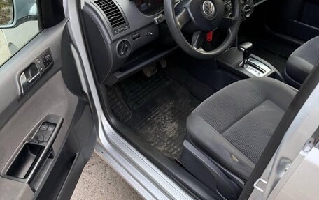 Volkswagen Polo IV рестайлинг, 2005 год, 460 000 рублей, 8 фотография