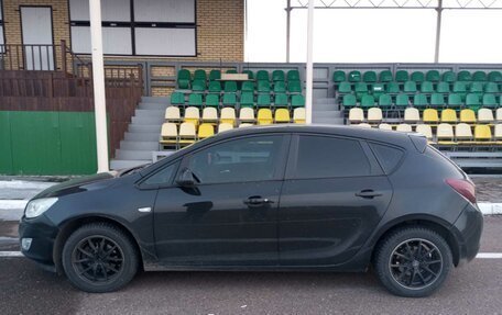 Opel Astra J, 2011 год, 600 000 рублей, 3 фотография