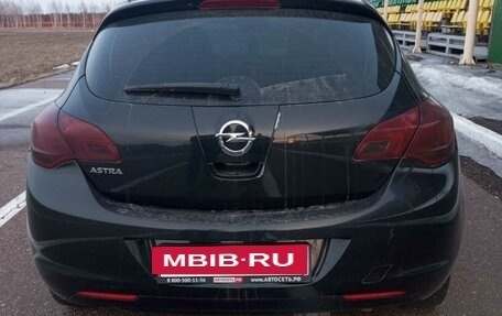 Opel Astra J, 2011 год, 600 000 рублей, 4 фотография