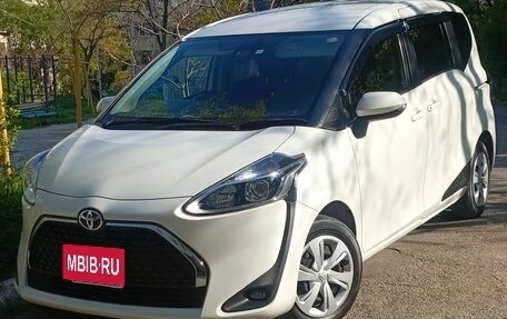 Toyota Sienta II, 2021 год, 1 780 000 рублей, 1 фотография