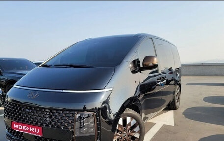 Hyundai Staria, 2022 год, 3 300 000 рублей, 1 фотография