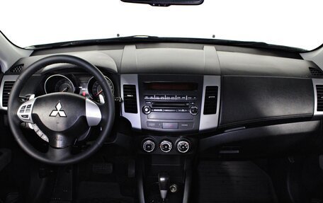 Mitsubishi Outlander III рестайлинг 3, 2012 год, 1 157 000 рублей, 12 фотография