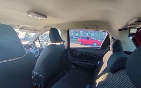 Toyota Vitz, 2017 год, 1 025 000 рублей, 7 фотография