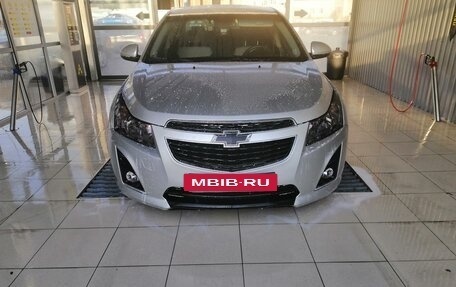 Chevrolet Cruze II, 2013 год, 990 000 рублей, 2 фотография