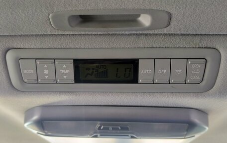 Toyota Alphard III, 2003 год, 1 399 000 рублей, 19 фотография