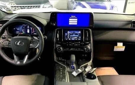 Lexus LX, 2025 год, 24 000 000 рублей, 7 фотография