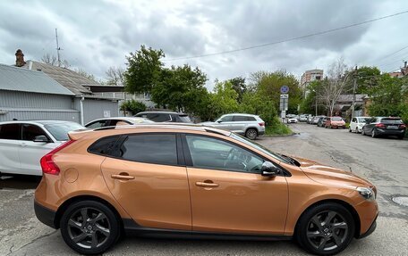 Volvo V40 Cross Country I, 2014 год, 1 630 000 рублей, 2 фотография