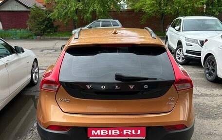 Volvo V40 Cross Country I, 2014 год, 1 630 000 рублей, 4 фотография