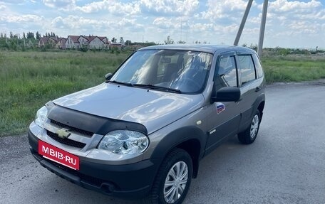 Chevrolet Niva I рестайлинг, 2013 год, 497 000 рублей, 2 фотография