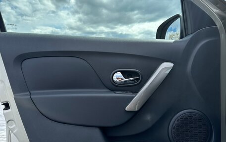 Renault Sandero II рестайлинг, 2019 год, 1 045 000 рублей, 5 фотография