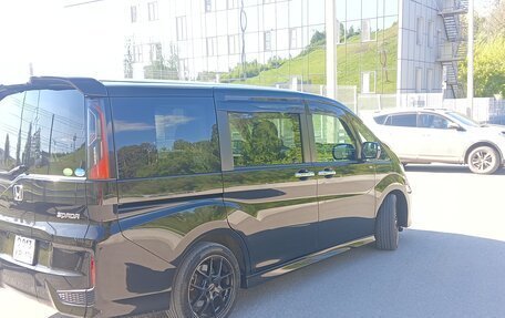 Honda Stepwgn IV, 2017 год, 2 200 000 рублей, 6 фотография