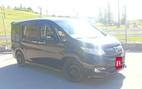 Honda Stepwgn IV, 2017 год, 2 200 000 рублей, 4 фотография